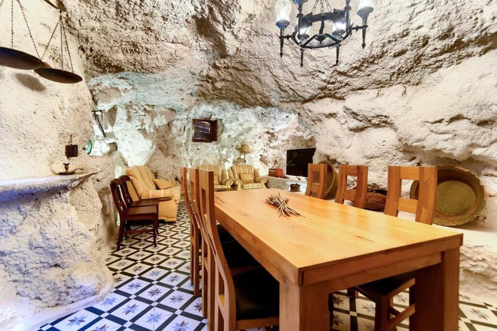 Villa Cueva Con Jacuzzi A 20 Minutos De Valencia Benaguacil Exterior foto